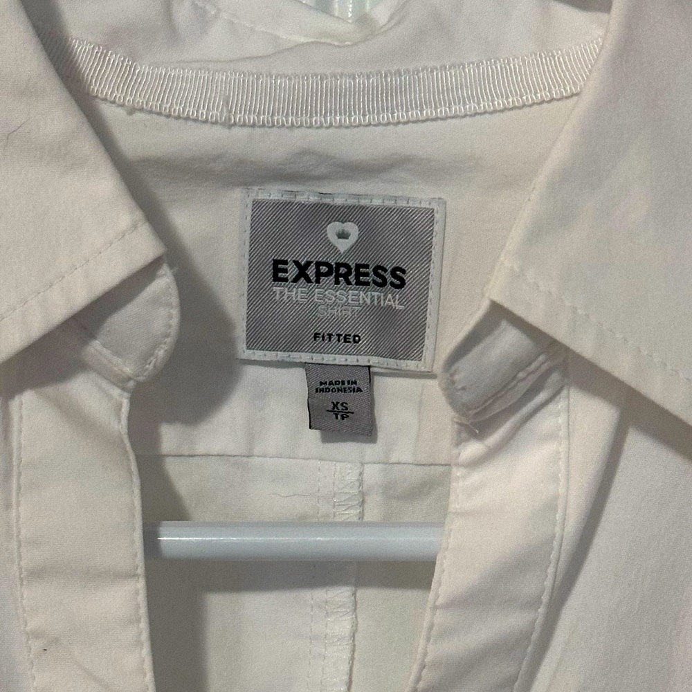 Express The Essentials Top. Never Worn! - image 4